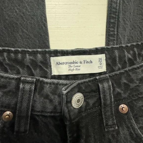 Abercrombie & Fitch The Loose Jeans - Picture 3 of 3